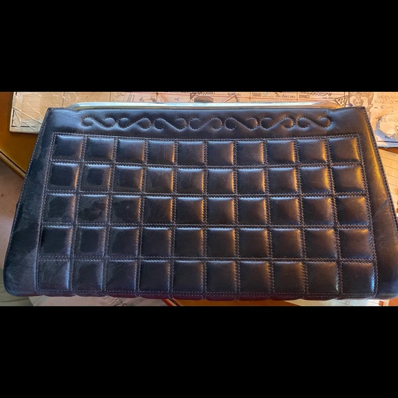 Vintage Chanel Chocolate Bar Clutch - Rare! - Picture 5 of 12